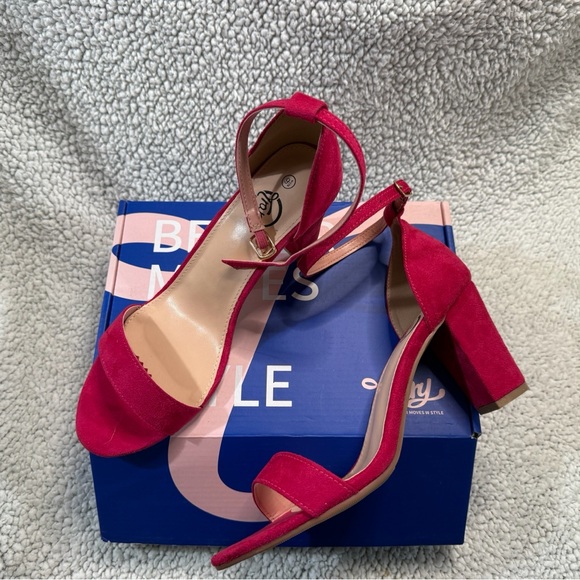 Trary 3" Block Heel Sandals in Rose Pink - Picture 4 of 10